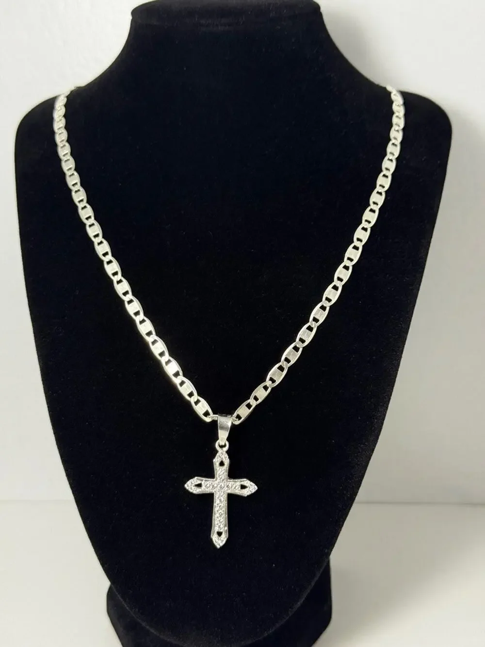 925 Sterling Silver Cross Pendant Necklace 20 Inch Mariner Link Chain Italy